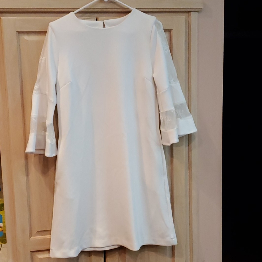 NYC, 7th Avenue Laced Sleeve Shift Dress